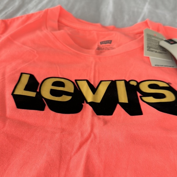 Levi’s neon tshirt XSmall - Picture 2 of 2